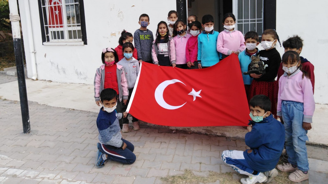 Aksaray Şehitakgün İlkokulu Fotoğrafı